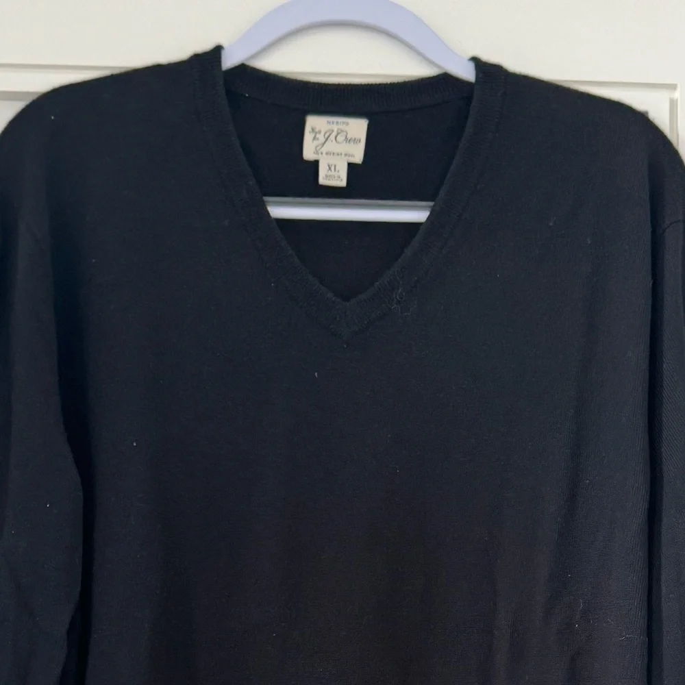 Men’s J. Crew Blue V-Neck Sweater XL